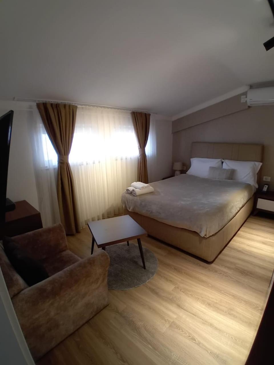 Hotel Driada Gjakova Экстерьер фото