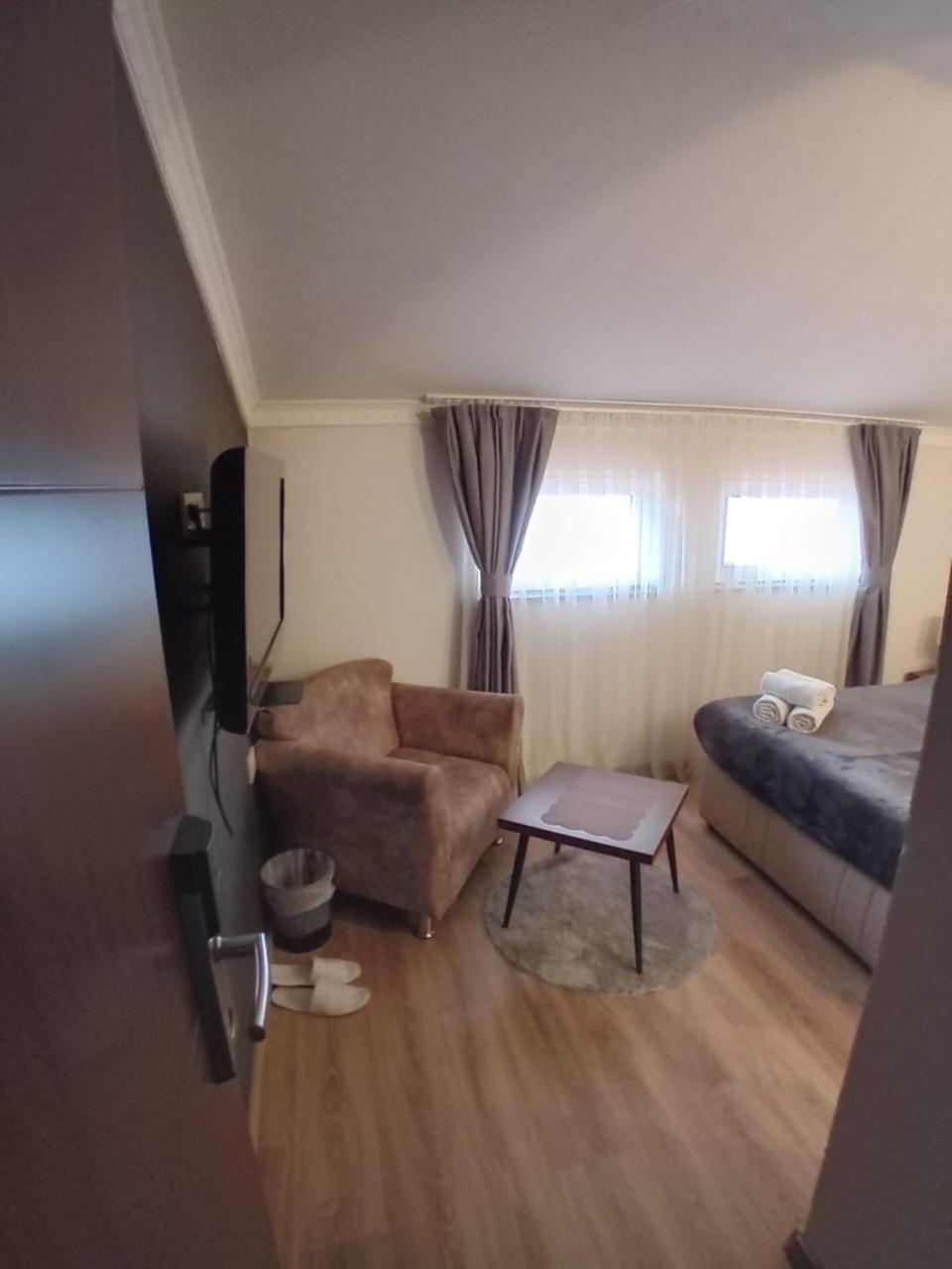 Hotel Driada Gjakova Экстерьер фото