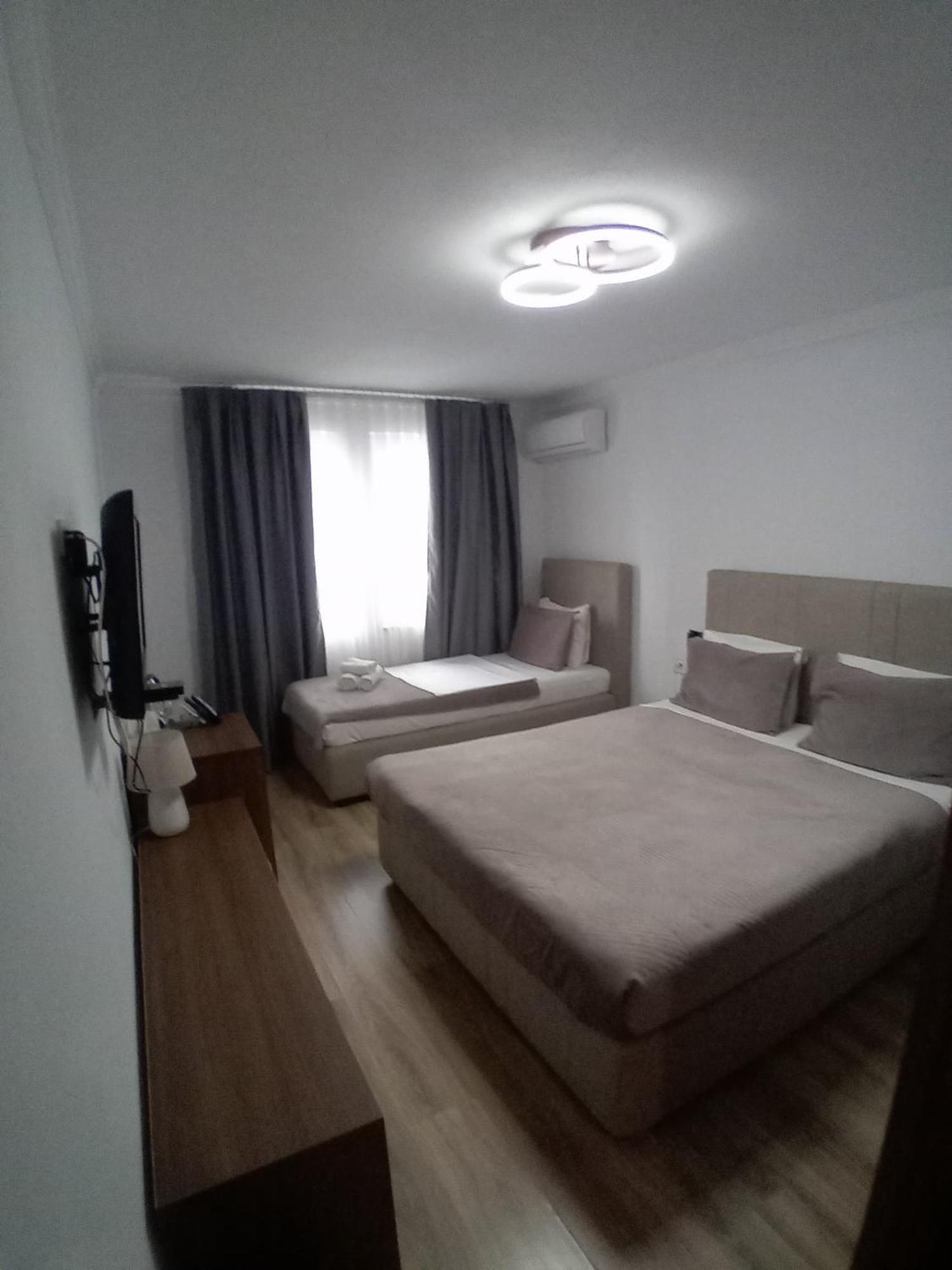 Hotel Driada Gjakova Экстерьер фото