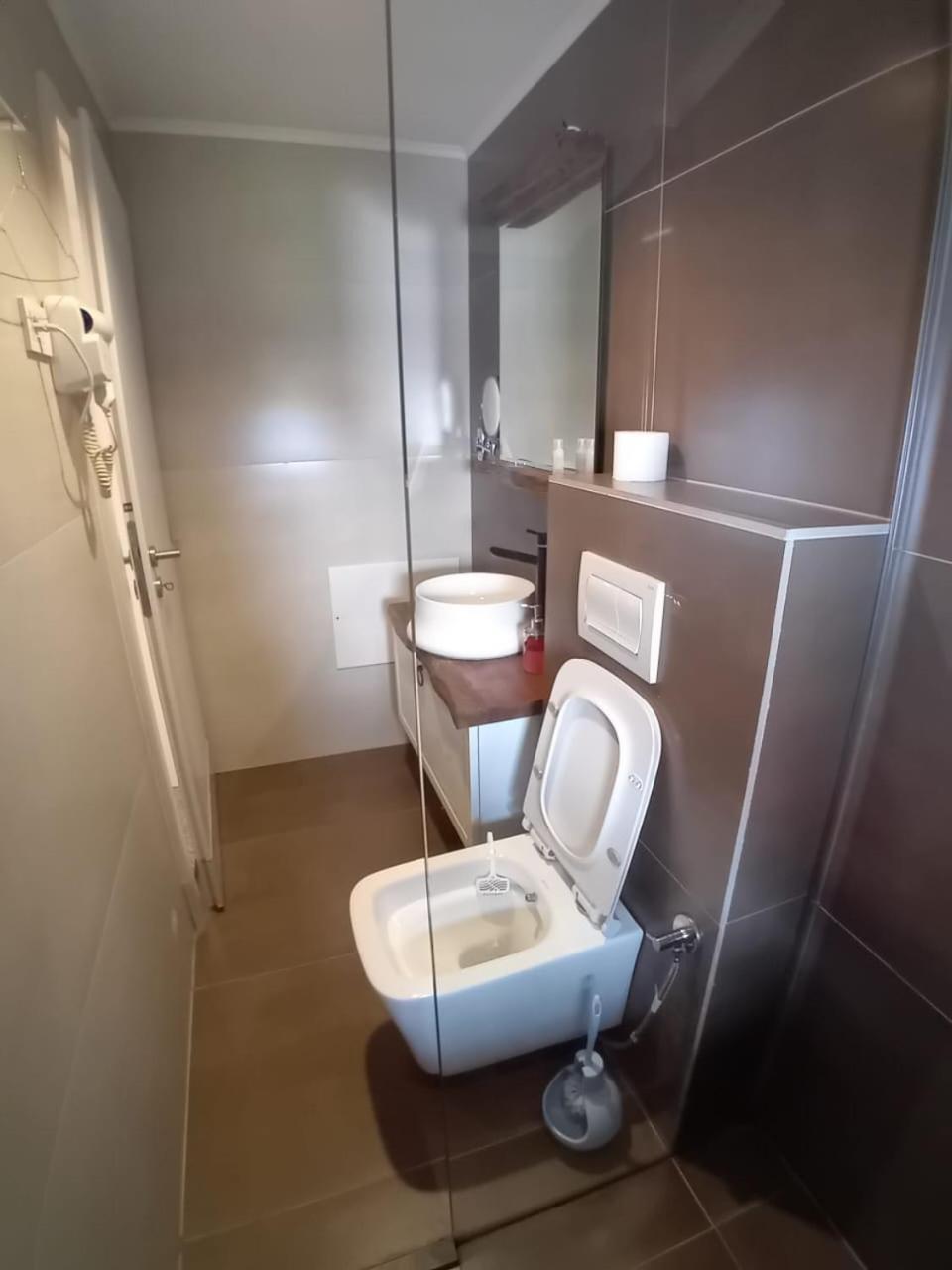 Hotel Driada Gjakova Экстерьер фото